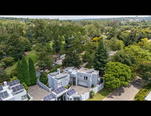 5 BEDROOM HOUSE FOR SALE IN BRYANSTON